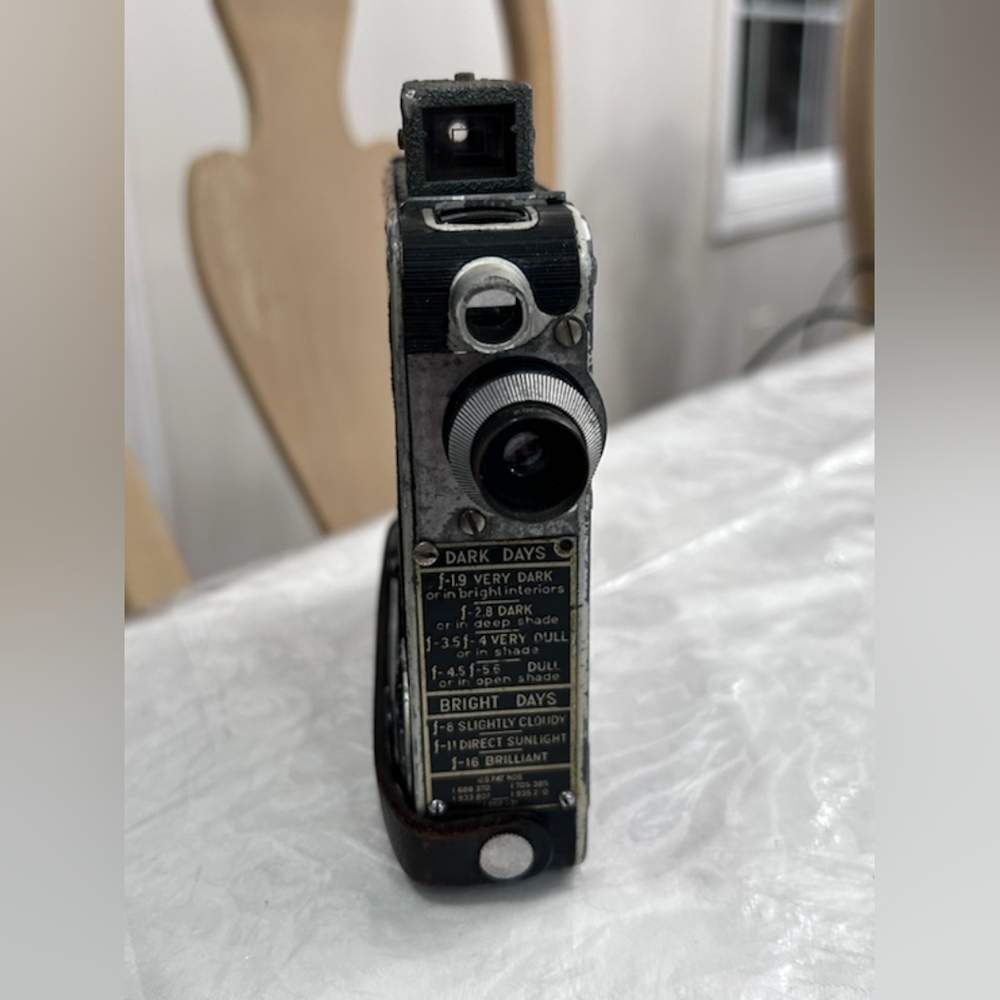 Vintage 1930s Pockette Compact 16mm Movie Camera-UNTESTED